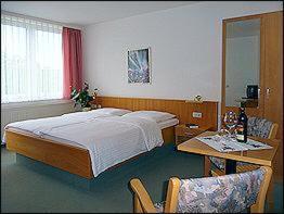 Gasthaus & Pension Zum Hirsch Gehlberg Room photo